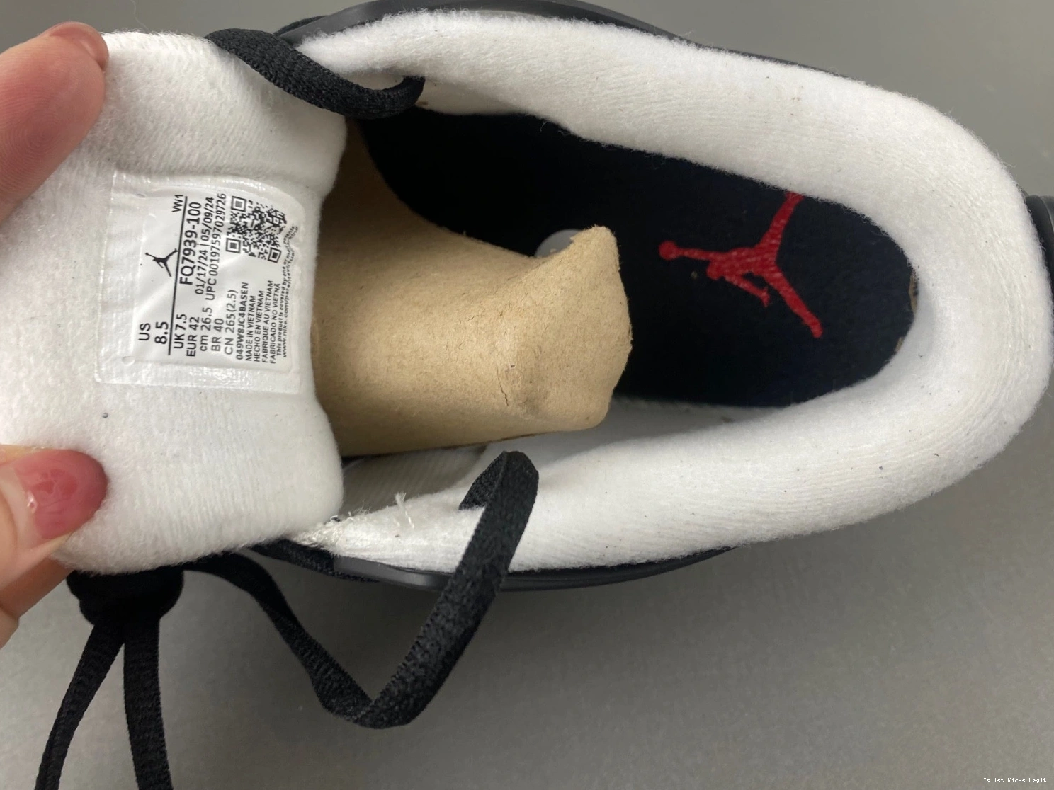 - Men's RM 4 Canyon FQ7939-100 Rust Jordan 0402